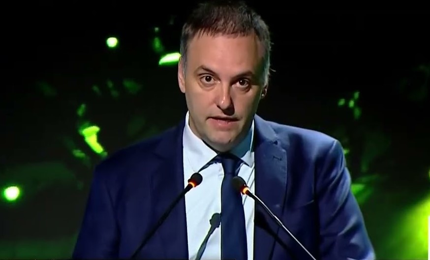 Manuel Adorni al hueso: “Que un zurdo me llame ñoqui es un mimo al alma” y le dijo a Santoro que “mientras tocabas la guitarra con Alberto, nosotros estábamos encerrados”