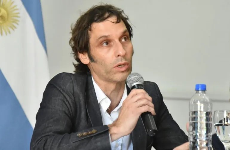 Arnaudo: “No podemos ser irresponsables y otorgar aumentos que no se puedan pagar”