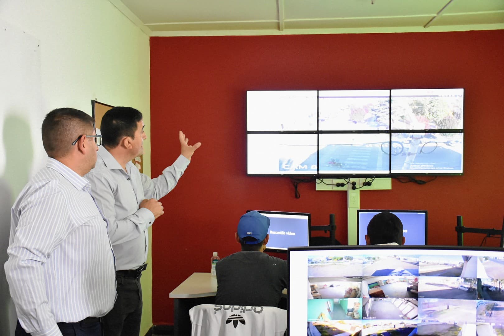 Trelew: Funcionarios de Rawson visitaron el Centro de Monitoreo y Guardia Urbana con la intención de replicar el sistema de la ciudad