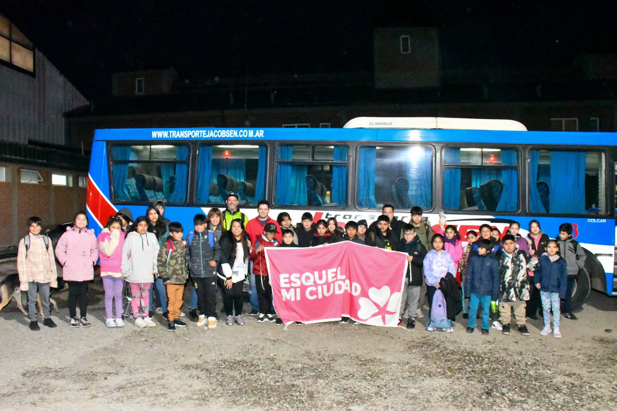 Esquel: El municipio acompaña a los chicos de Nahuelpan y Alto Río Percy en su primera participación en los Juegos Comunales