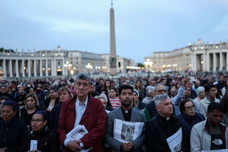 Funeral histórico: Miles de fieles despidieron al Papa Francisco y el Vaticano se prepara para el cónclave