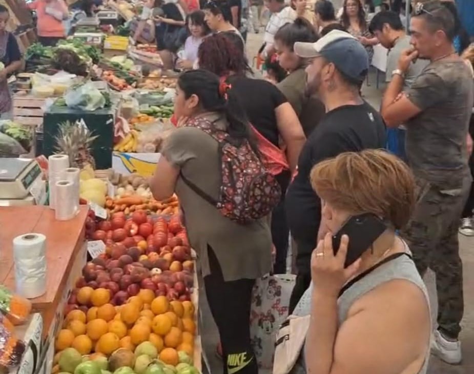 Trelew: Gran convocatoria en la feria de emprendedores, artesanos y productores durante Semana Santa