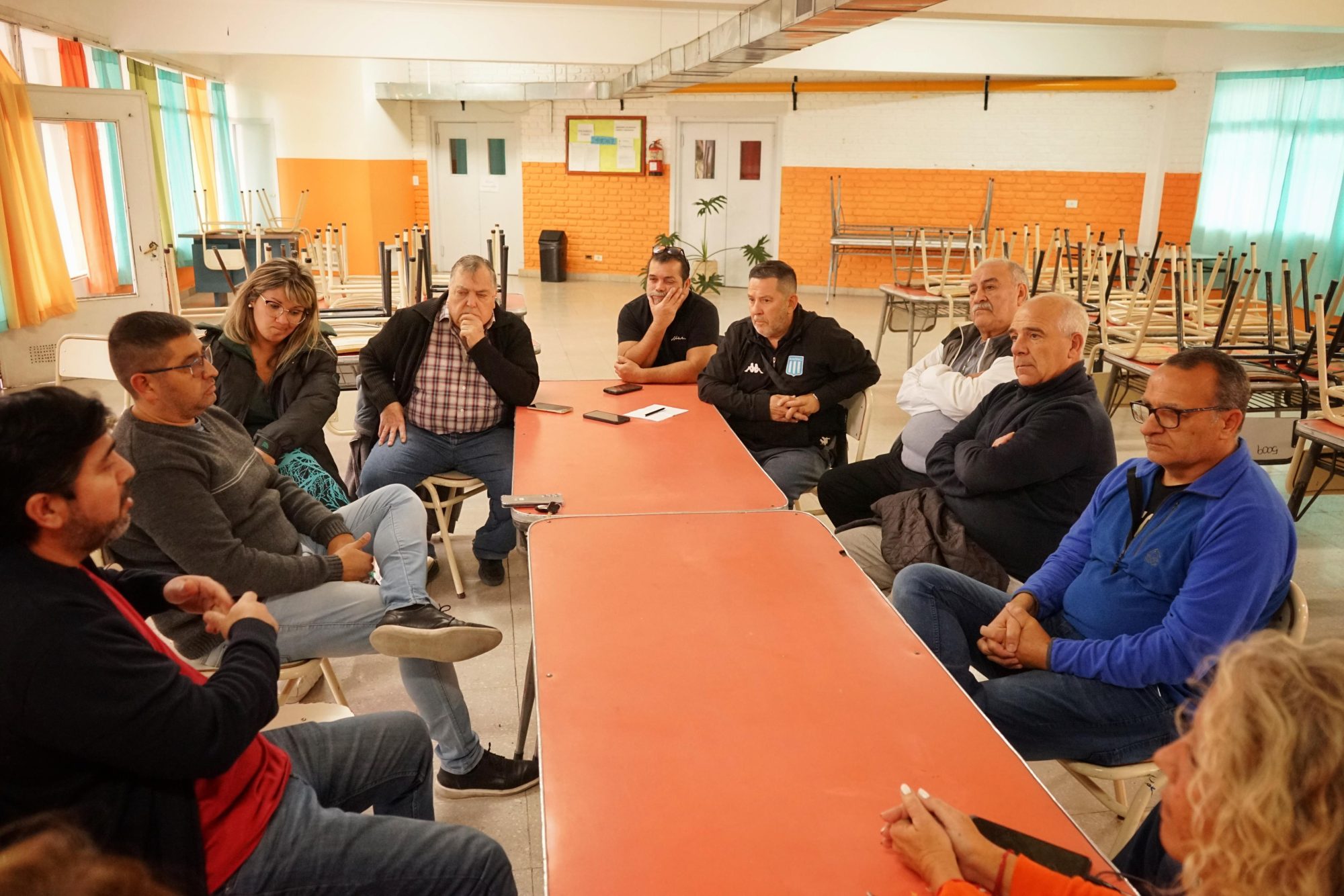 La Municipalidad de Rawson coordina acciones para modernizar la normalización de asociaciones vecinales en Playa Unión