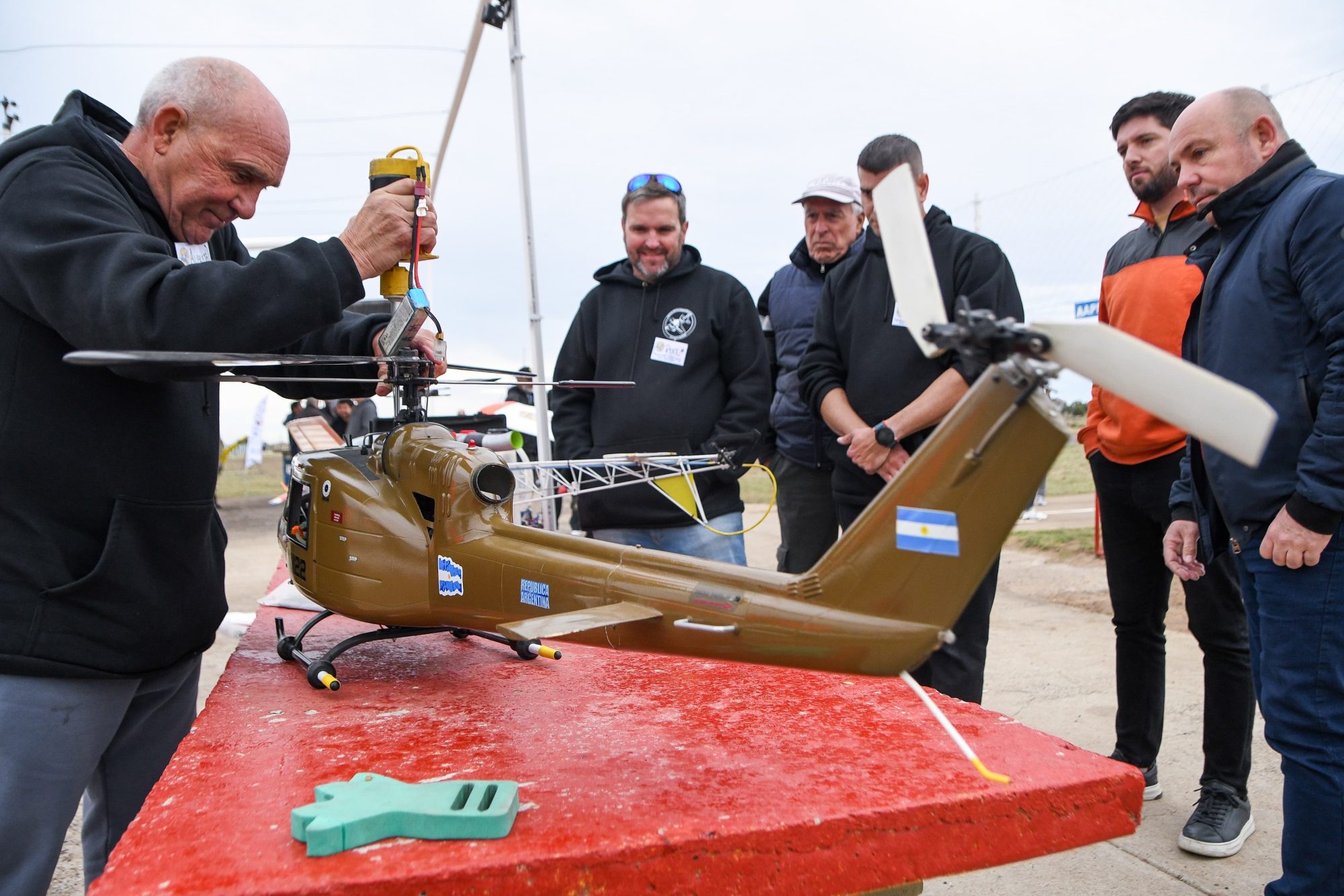 Sastre participó del encuentro de Aeromodelismo que se hizo en Puerto Madryn