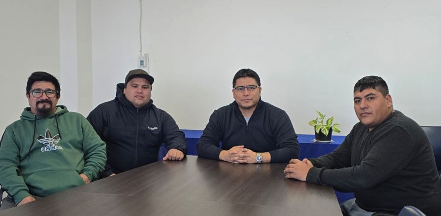 Vidal se reunió con estibadores por la situación pesquera en Puerto Deseado