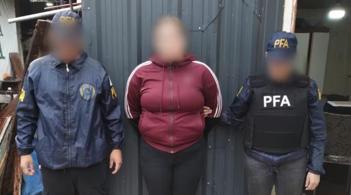 Detuvieron a una mujer acusada de liderar la banda que estafó a la UBA por más de $ 1.500 millones