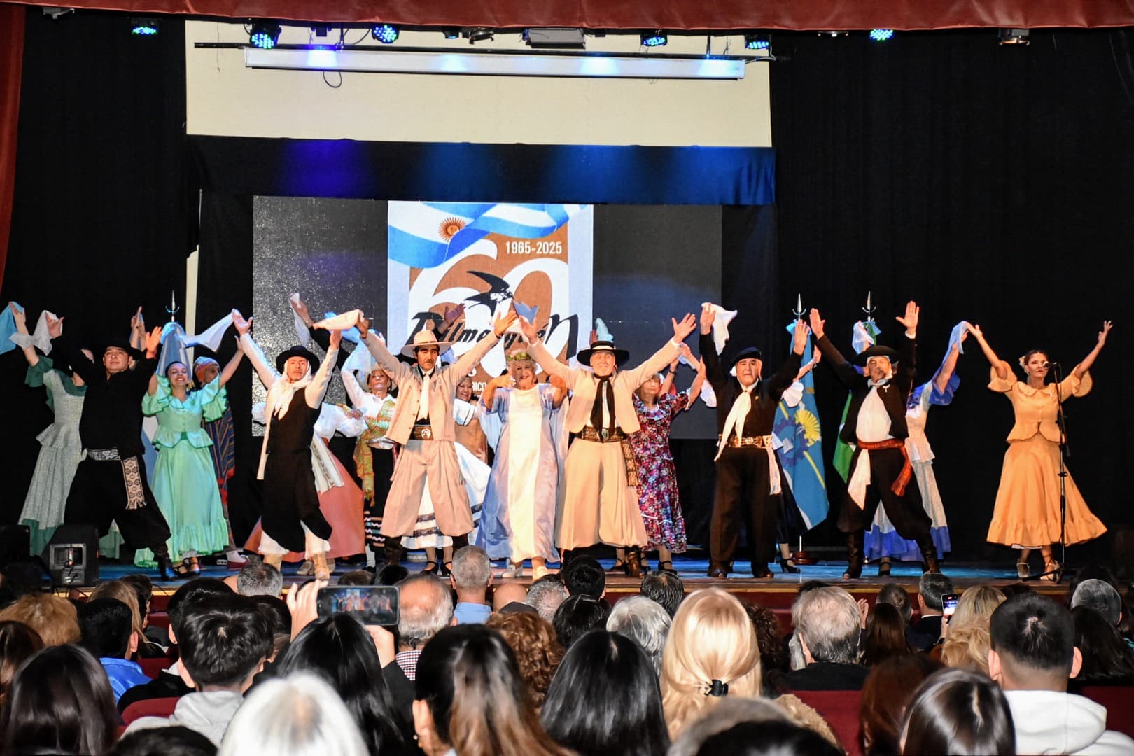 Trelew homenajea a Andrés Chazarreta con música y danza folklórica