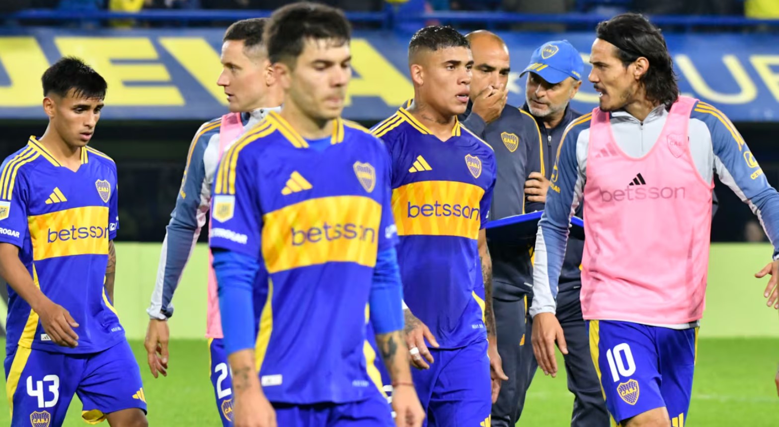 Los jugadores de Boca recibieron insultos al llegar al hotel tras la derrota ante Independiente