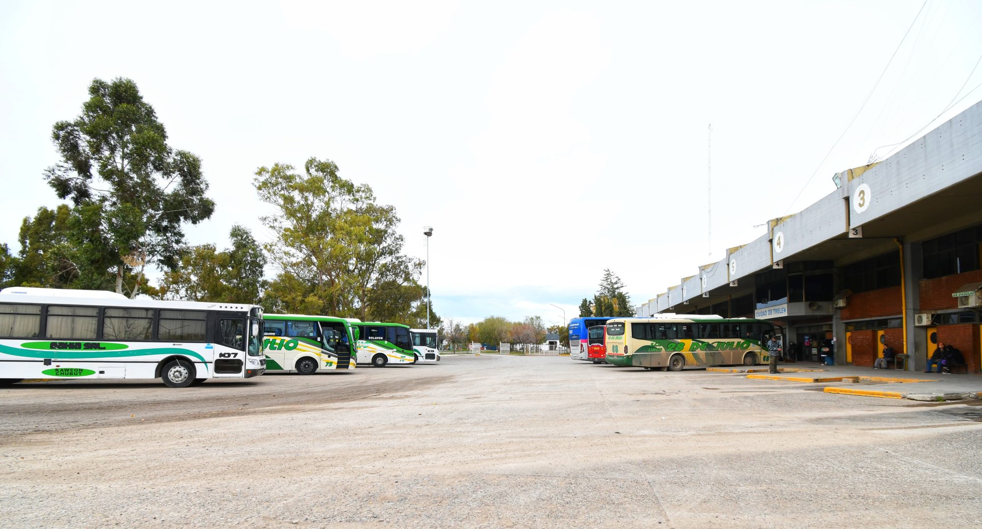 Con inversión municipal, Merino inauguró mejoras clave en la Terminal de Ómnibus