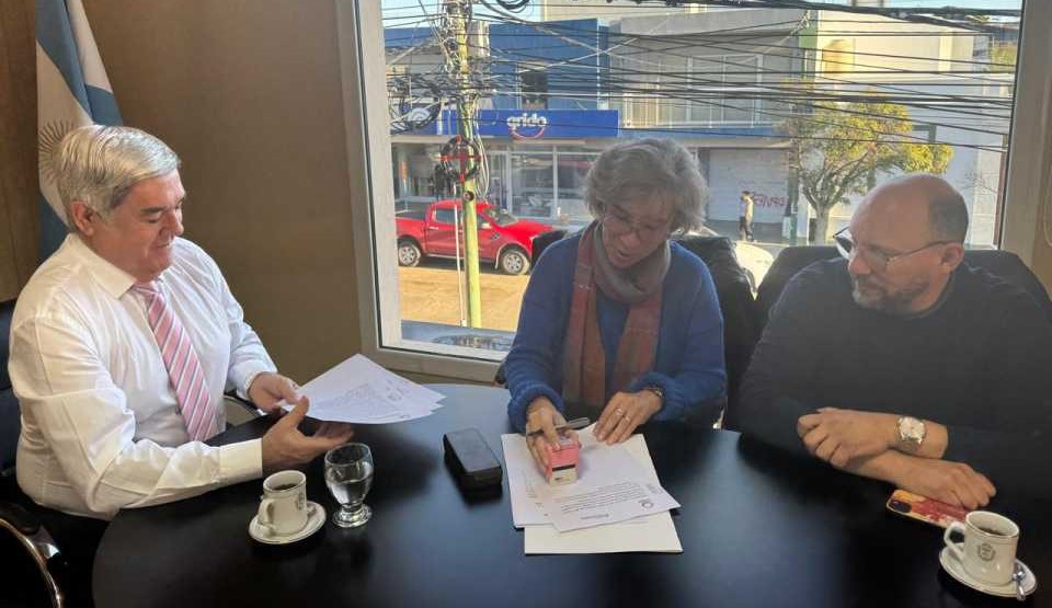 El Ministerio Público Fiscal y la Universidad de Chubut firmaron un convenio de pasantías para estudiantes