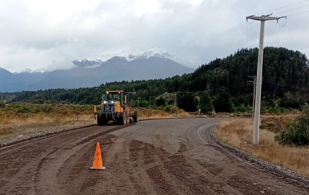 Vialidad Nacional realiza trabajos de mantenimiento en la Ruta Nacional 259, entre Trevelin – Chile
