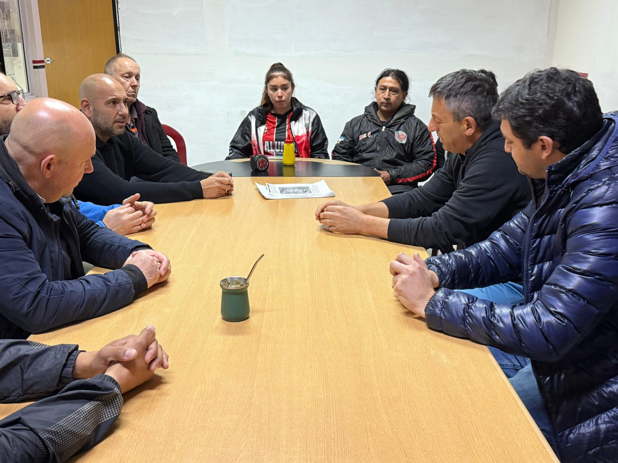 Provincia y el municipio de Puerto Madryn trabajan juntos por la recuperación del Club Alumni