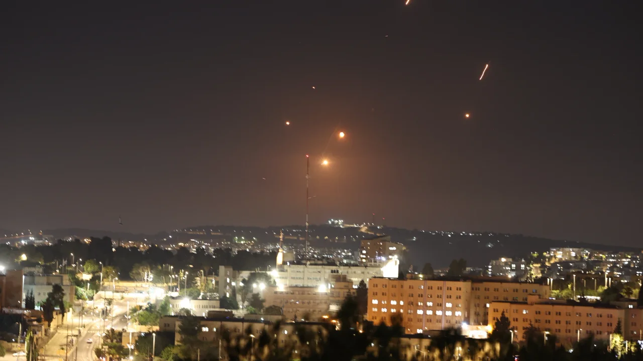 Israel intercepta un nuevo ataque iraní con misiles contra el sur del país