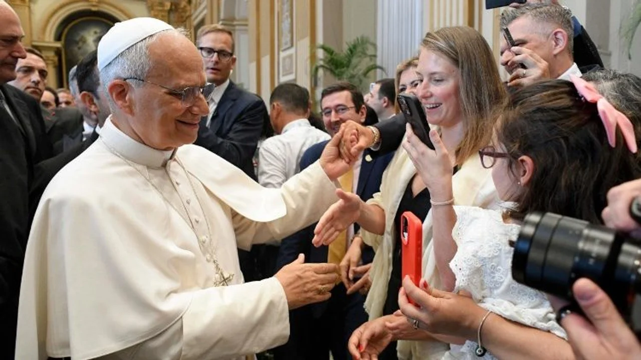 El Papa llamó a los gobiernos a promover el bien común y combatir desigualdades