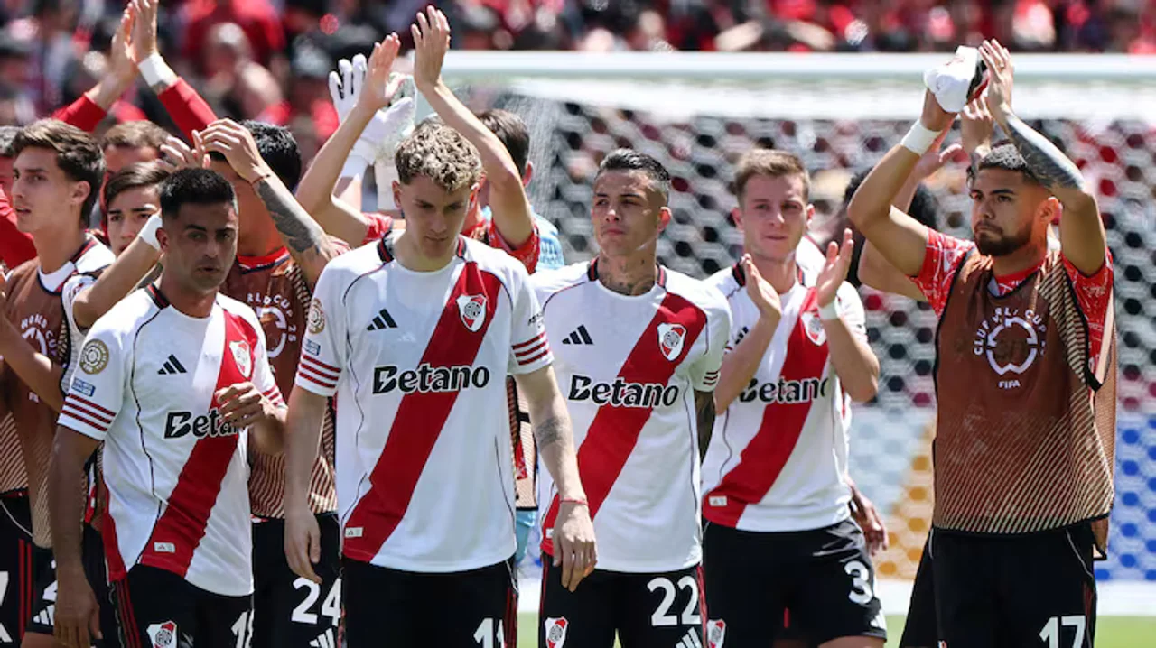 River se mide con Monterrey, en busca de un triunfo que lo meta en los octavos de final del Mundial de Clubes
