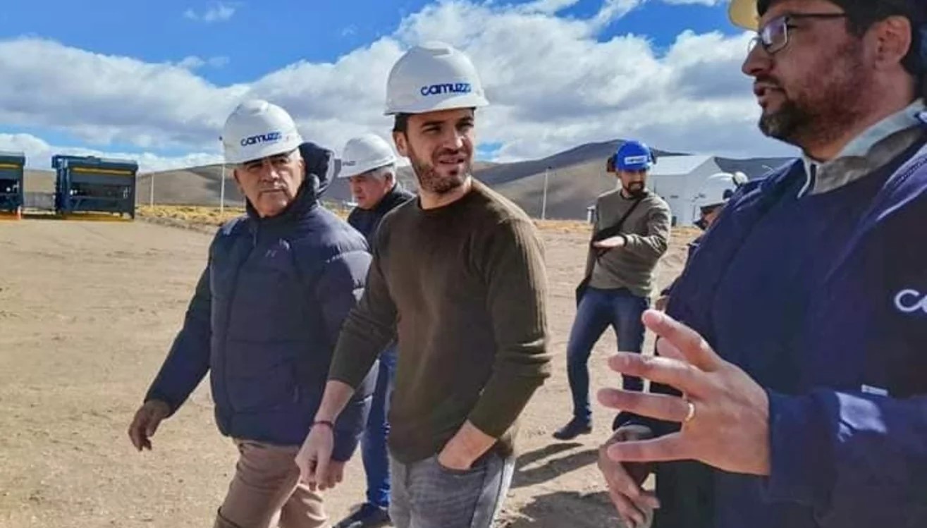 Torres confirmó que en los próximos días comenzará la obra de las tres plantas de compresión de gas que abastecerán a localidades de Chubut y Neuquén