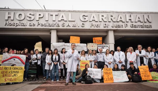 Paro en el Garrahan: “La unidad de todo el equipo de salud está firme en defender el hospital”