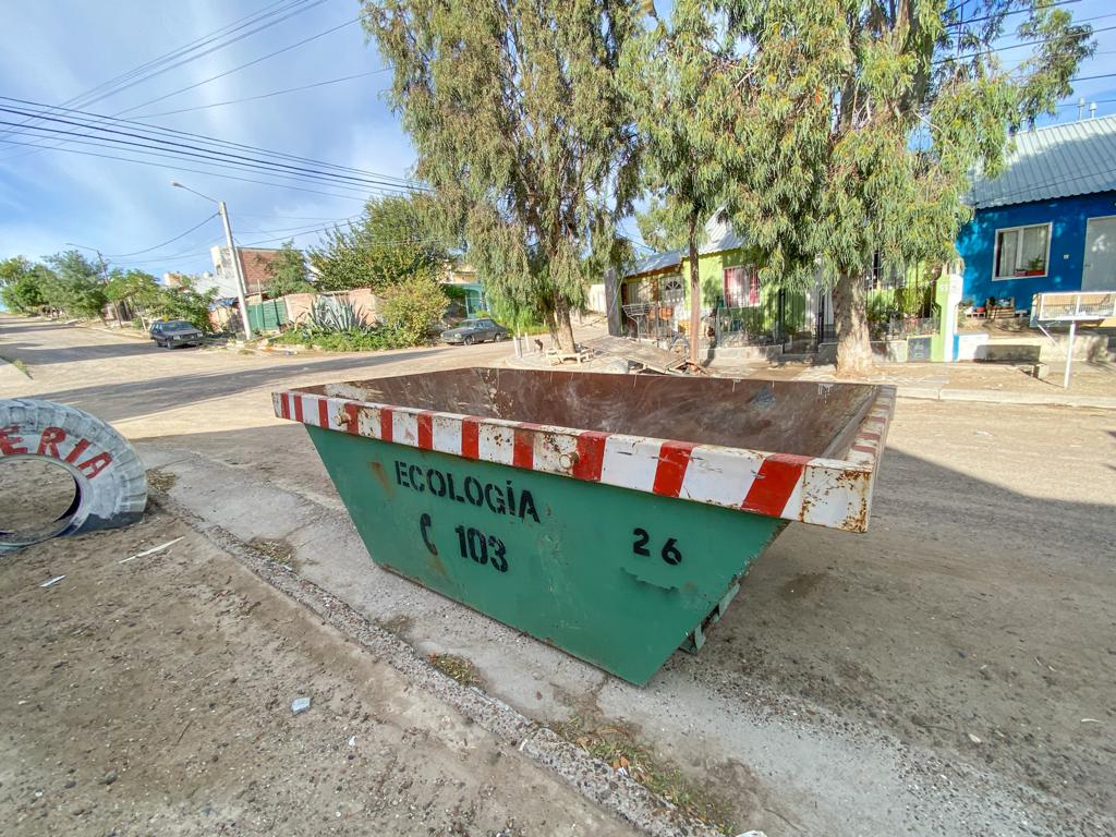 Madryn: Continúa la campaña de limpieza en los barrios Miradores de la Costa, Los Robles y Bahía Nueva