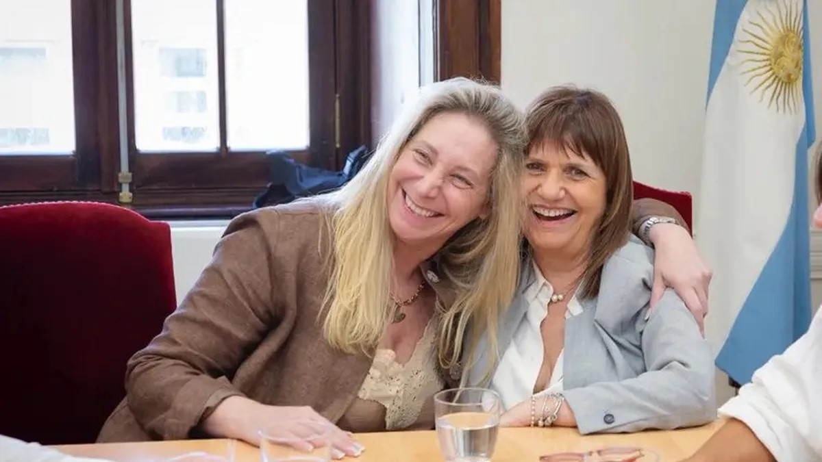 El Gobierno sondea a Patricia Bullrich para encabezar la lista de senadores de La Libertad Avanza en octubre