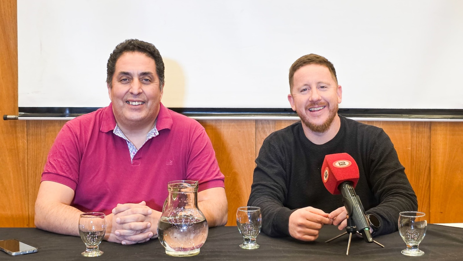Bowen con el traje de candidato: “Vamos a construir la unidad del peronismo para ganarle a Milei en Chubut”