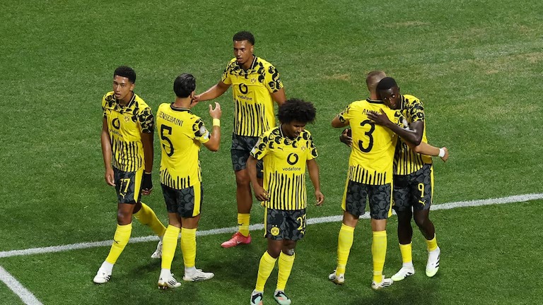El Borussia Dortmund le ganó a Monterrey por 2-1 y clasificó a los cuartos de final del Mundial de Clubes