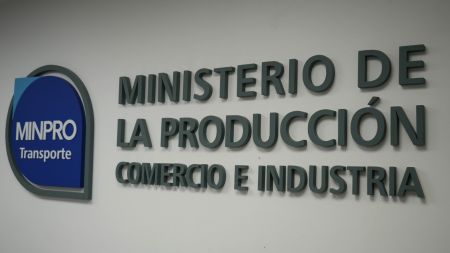 Santa Cruz: El Gobierno cumple con lo acordado y sostiene el transporte interurbano en la Cuenca Carbonífera