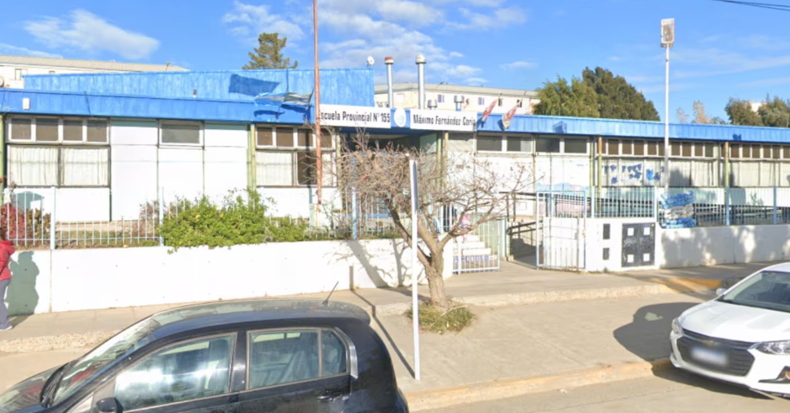 “Lo arrastró como si fuera un trapo de piso”: Denunciaron a una docente por maltratar a un alumno en Chubut