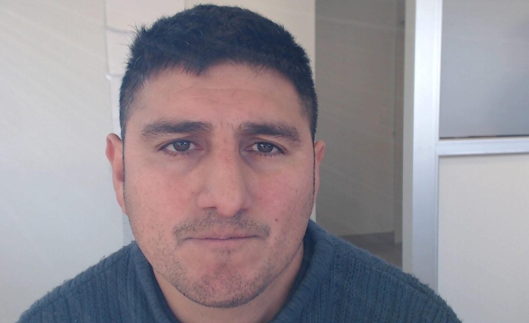 La amenazó con enterrarla en el patio y la golpeó hasta dejarla inconsciente: Fue detenido gracias al aviso de un vecino y quedó en la cárcel por intento de femicidio