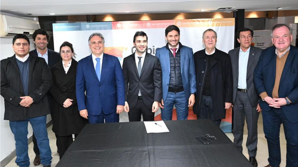 Tras la alianza electoral, Torres y otros gobernadores evalúan armar un interbloque y se podrían sumar tres mandatarios más