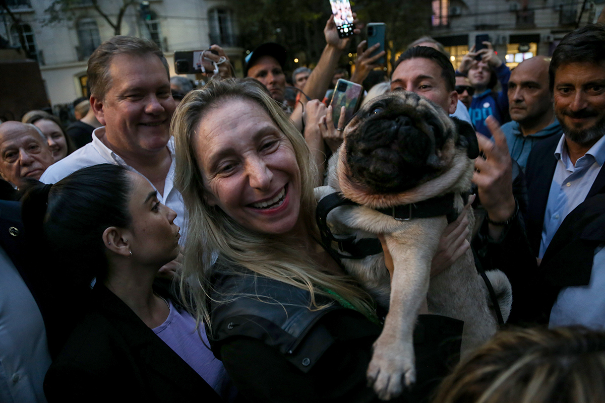 Otra jornada de incidentes: Evacuaron la caravana de Karina Milei en Corrientes