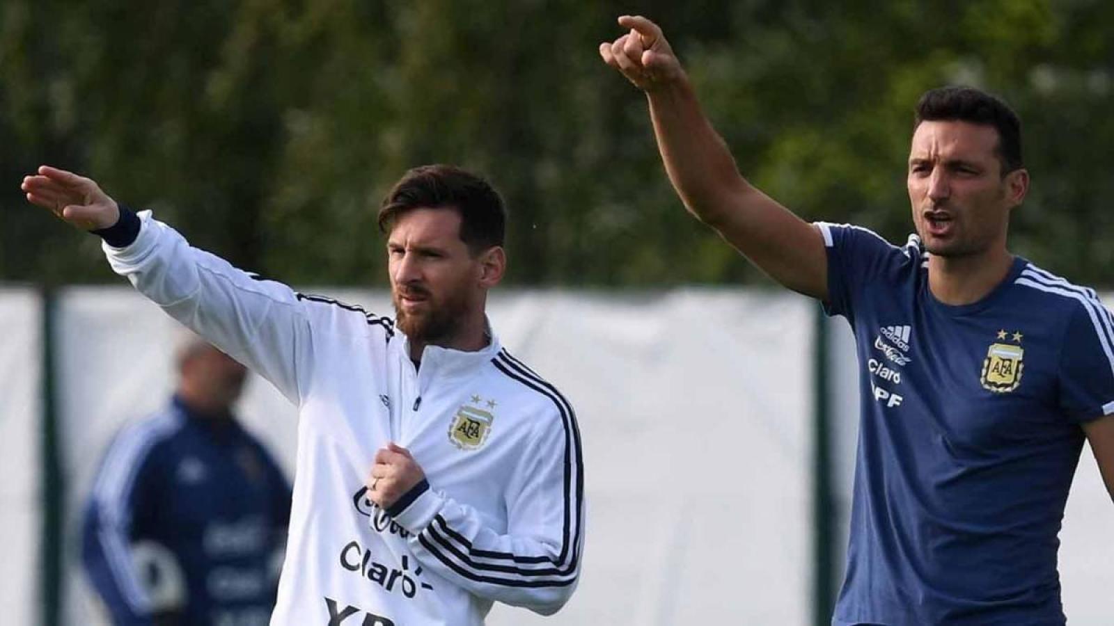 Scaloni preocupado por Messi: Quiere saber si llegará para los partidos ante Venezuela y Ecuador