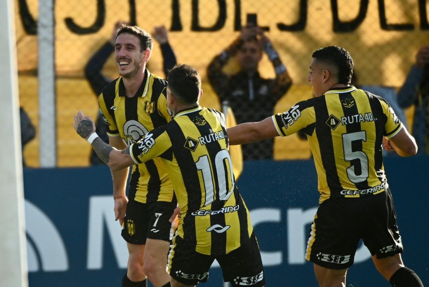 Deportivo Madryn le ganó a Arsenal, clasificó a la final por el ascenso y lo condenó a la B Metro
