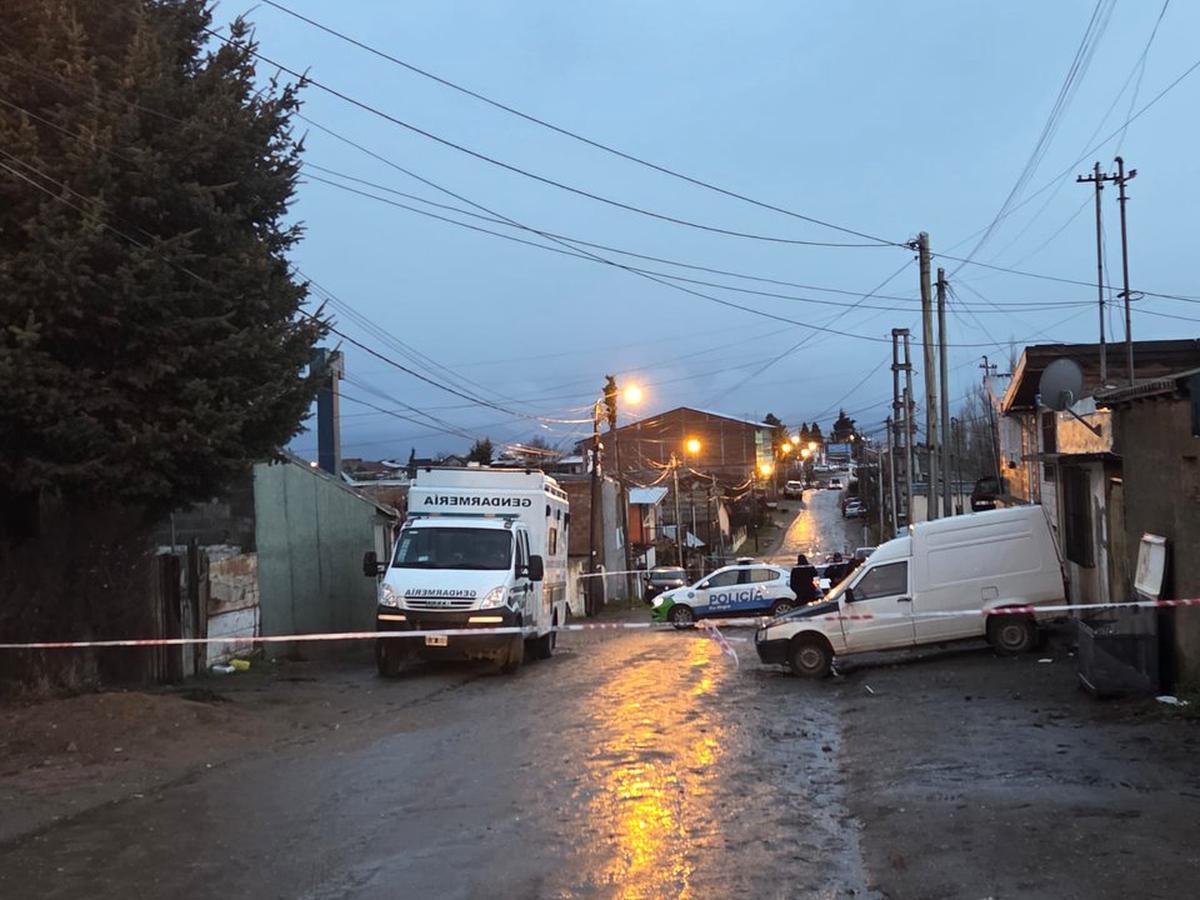 Presunto femicidio en Bariloche: Los fiscales pidieron que el ex policía se extraiga sangre
