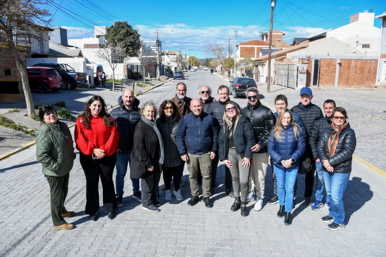 Sastre sobre el Plan Mixto de Adoquinado: “En un contexto complejo en materia de obra pública, tuvimos que planificar para avanzar con este tipo de mejoras de infraestructura”