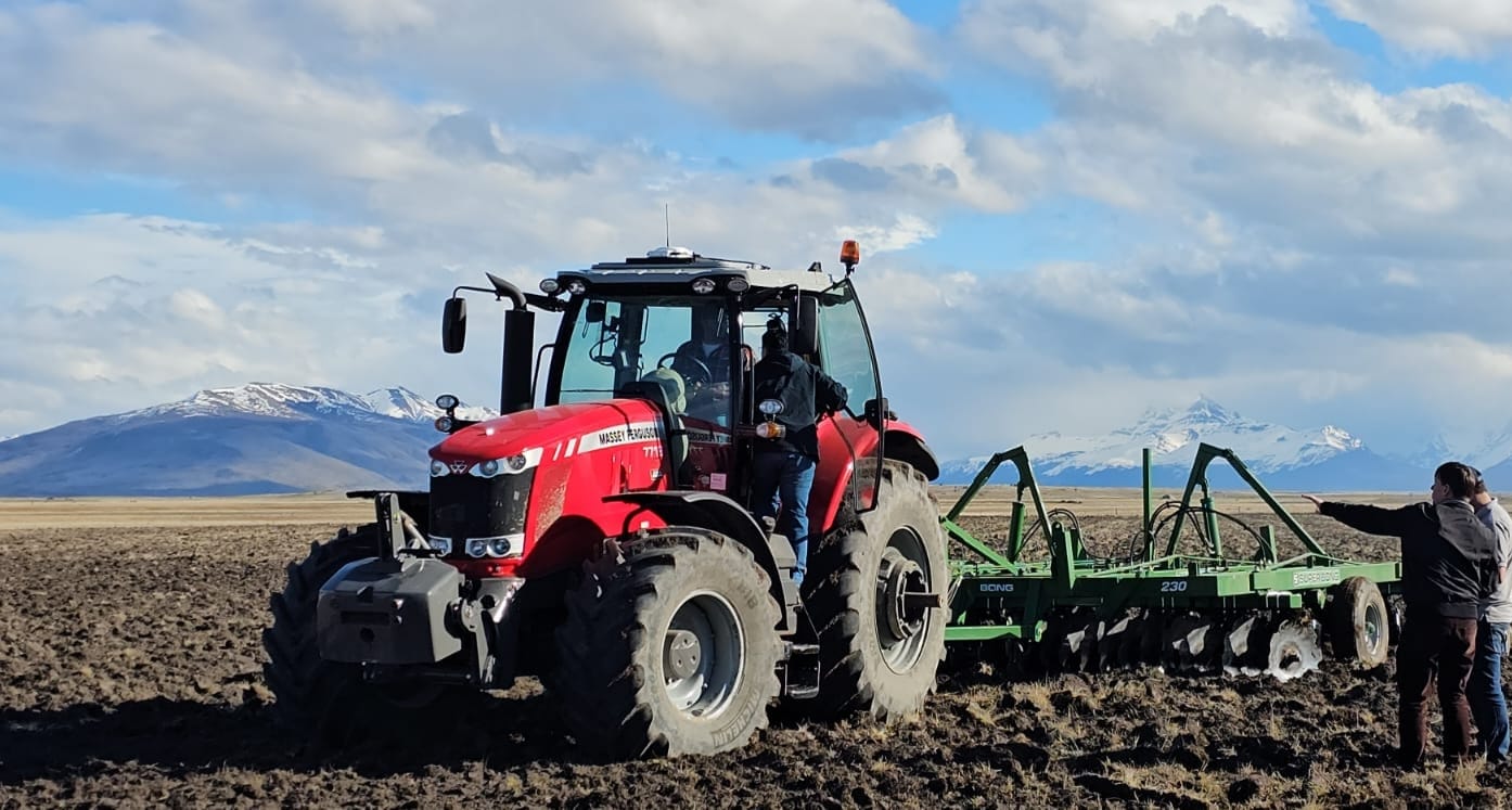 Vidal: “La única forma de salir adelante es con trabajo y producción”