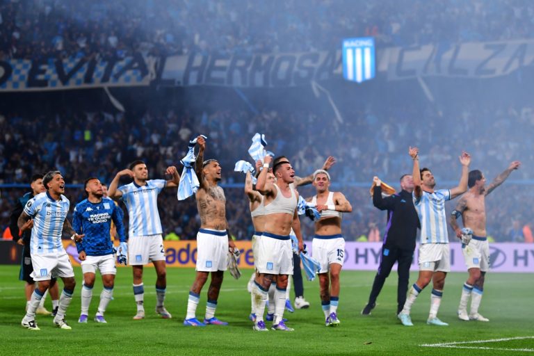 Gustavo Costas, tras la clasificación a la semifinal de la Libertadores: “Todavía no ganamos nada”