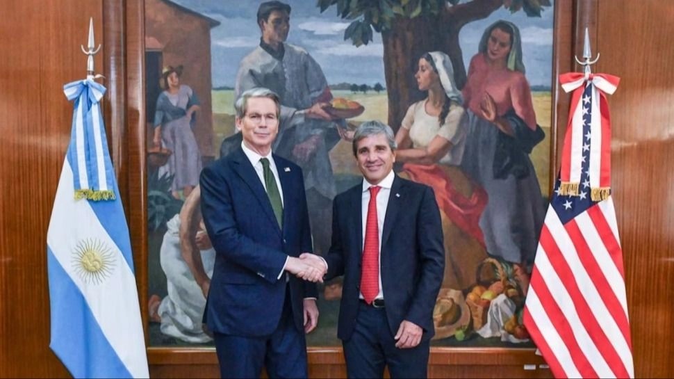 El secretario del Tesoro de Estados Unidos confirmó que negocia con la Argentina un swap por 20.000 millones de dólares