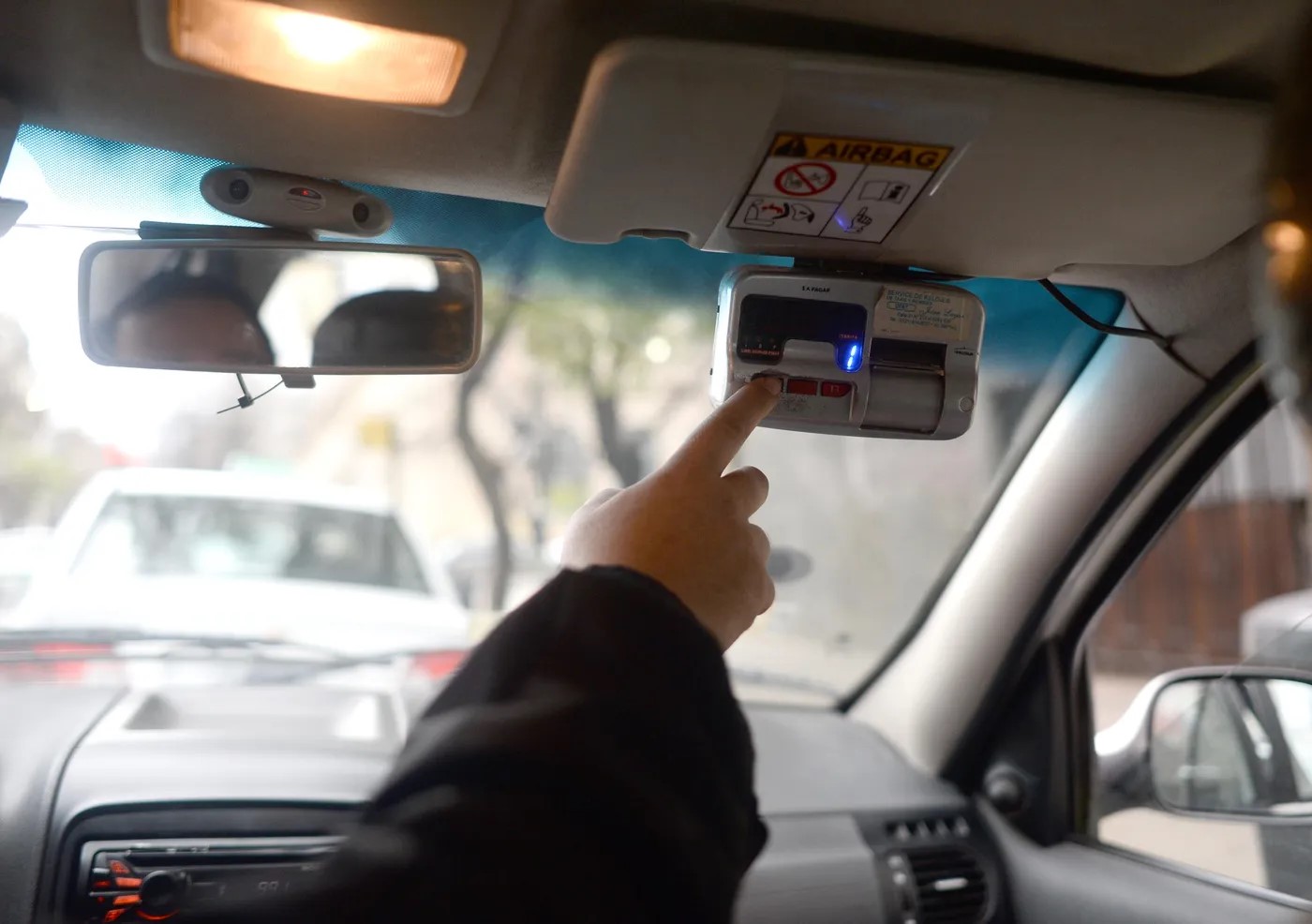 Madryn: Por no pagar $ 10.000  de un remis, fue detenido dentro del hotel alojamiento