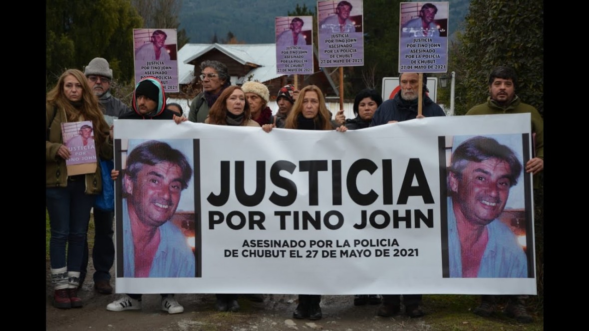 Reclaman urgencia en el juicio por jurados por la muerte de Tino John