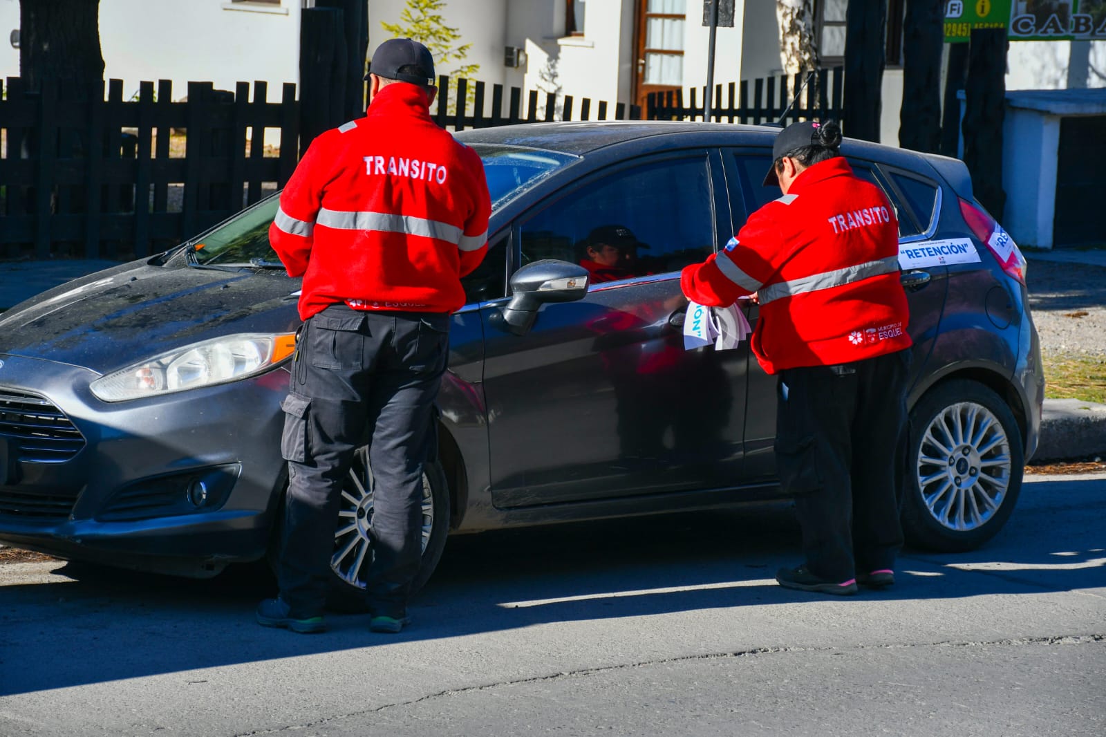 Esquel: Secuestraron un vehículo que realizaba viajes como Uber trucho