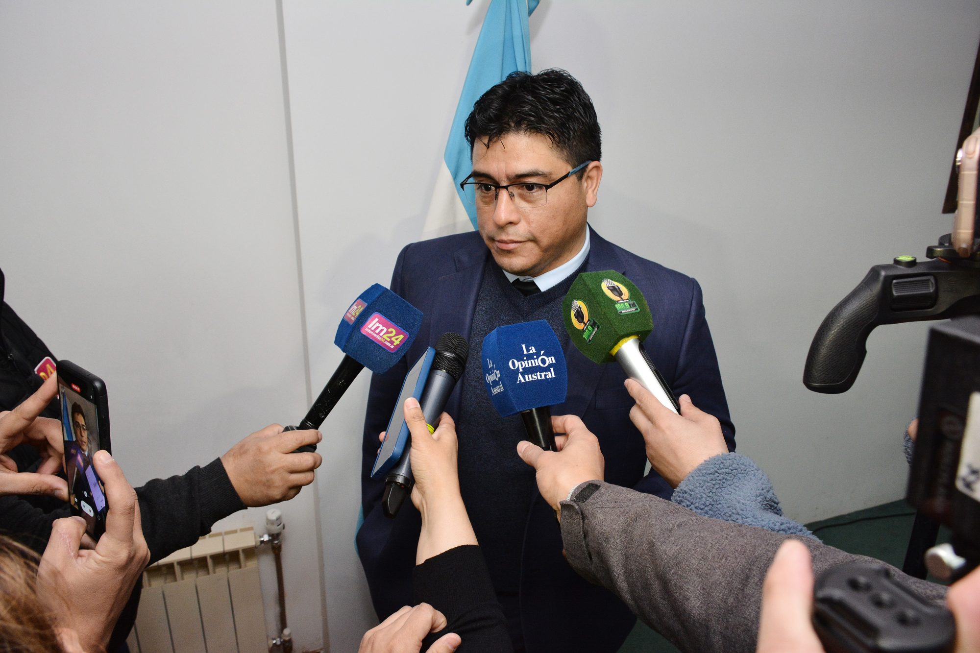 Vidal: “La justicia debe trabajar en beneficio del pueblo de Santa Cruz”