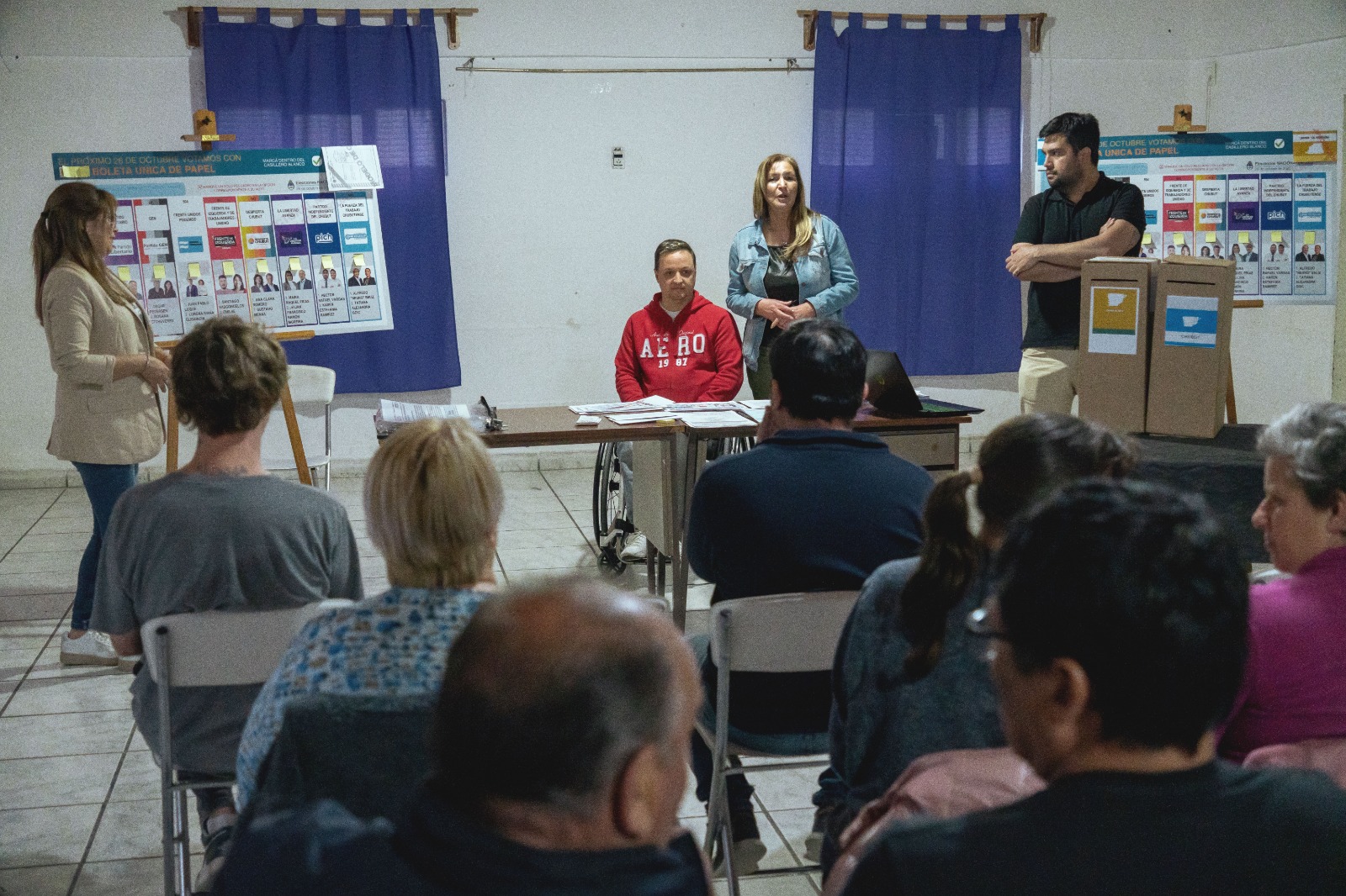 Rawson: Dirigentes vecinales se capacitaron en Boleta Única de Papel