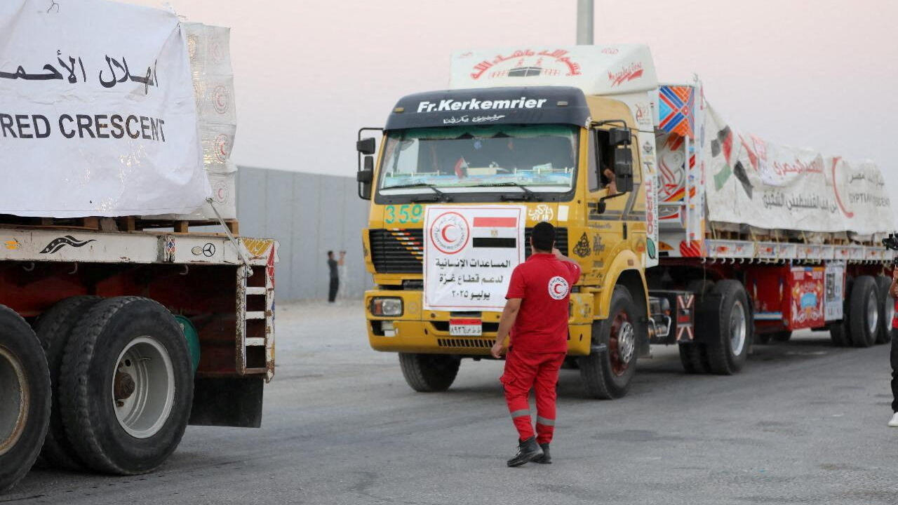 Tras el alto al fuego, comenzó el ingreso masivo de ayuda humanitaria a Gaza