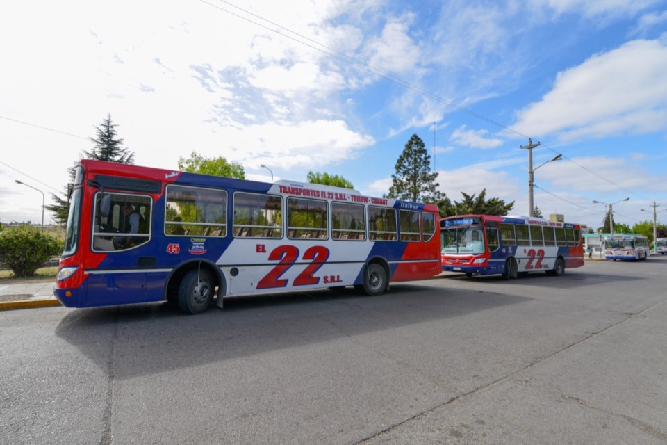 Transporte urbano en Trelew: Desde el fin de semana se podrá pagar con tarjeta y QR