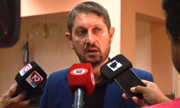 Tensión en el Concejo Deliberante de Rawson: Dulio Monti denunció daños y agresiones durante la protesta vecinal