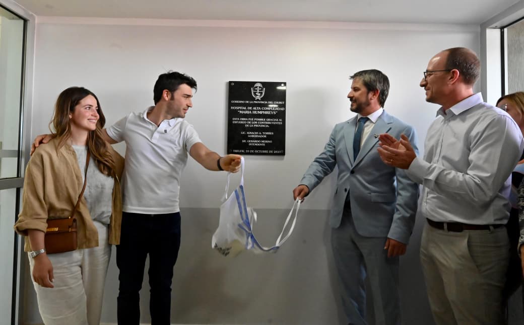 Torres inauguró en Trelew el Hospital más moderno de la Patagonia