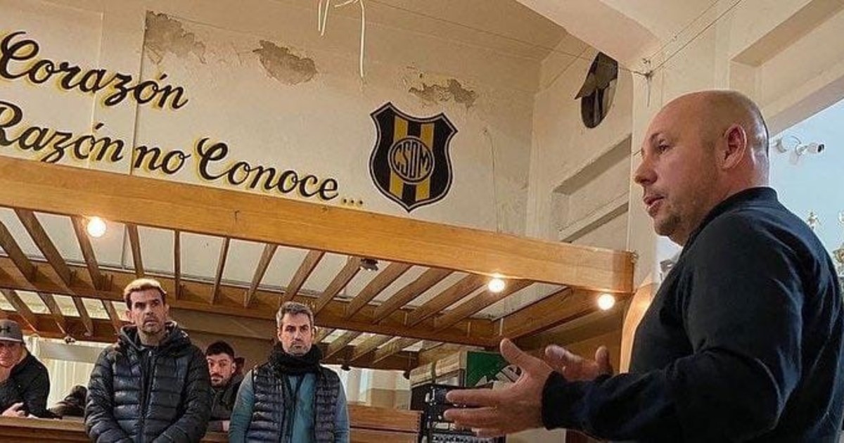 Sastre: “No nos causa gracia viajar 3.000 kilómetros y que se suspenda el partido”