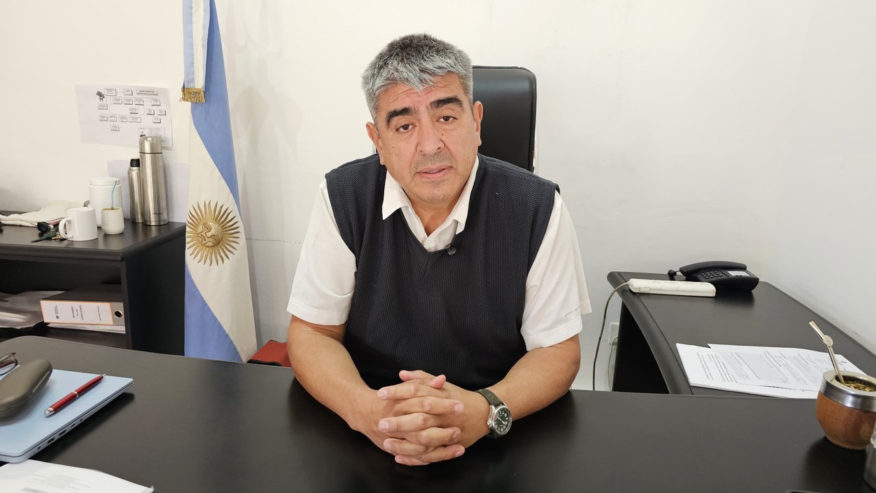 Incendio en El Pedregoso: Más de 60 hectáreas afectadas y el viento complica las tareas