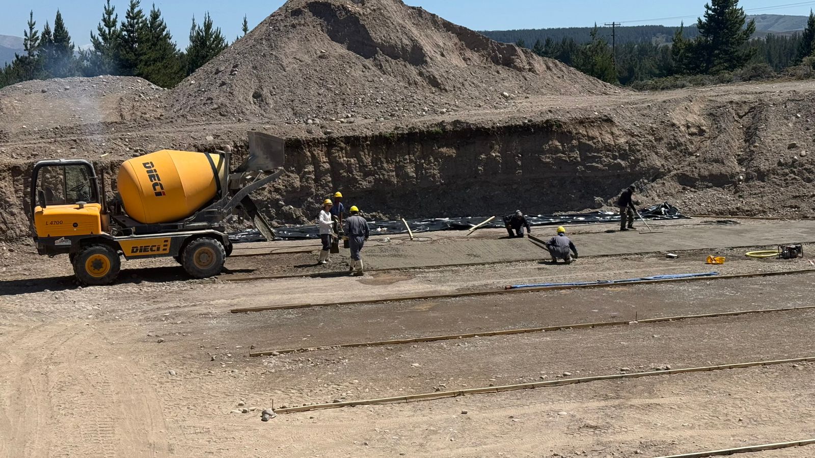 Esquel: Avanza la obra de captación de agua en el Arroyo Buitrera con la construcción de una cisterna de 3 millones de litros