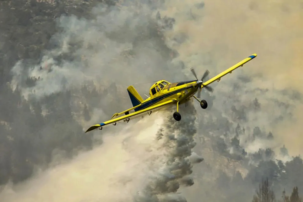 Neuquén alquilará cuatro aeronaves para combatir incendios forestales